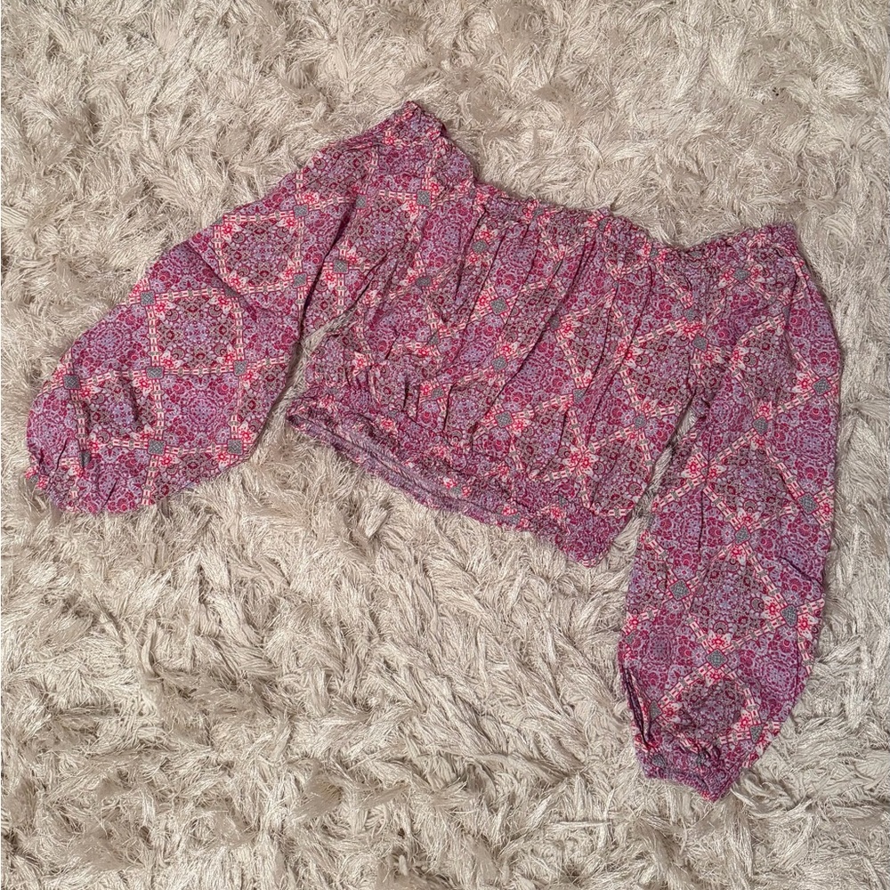 BOGO 🛍️ Pink/Purple Off the Shoulder Crop Top